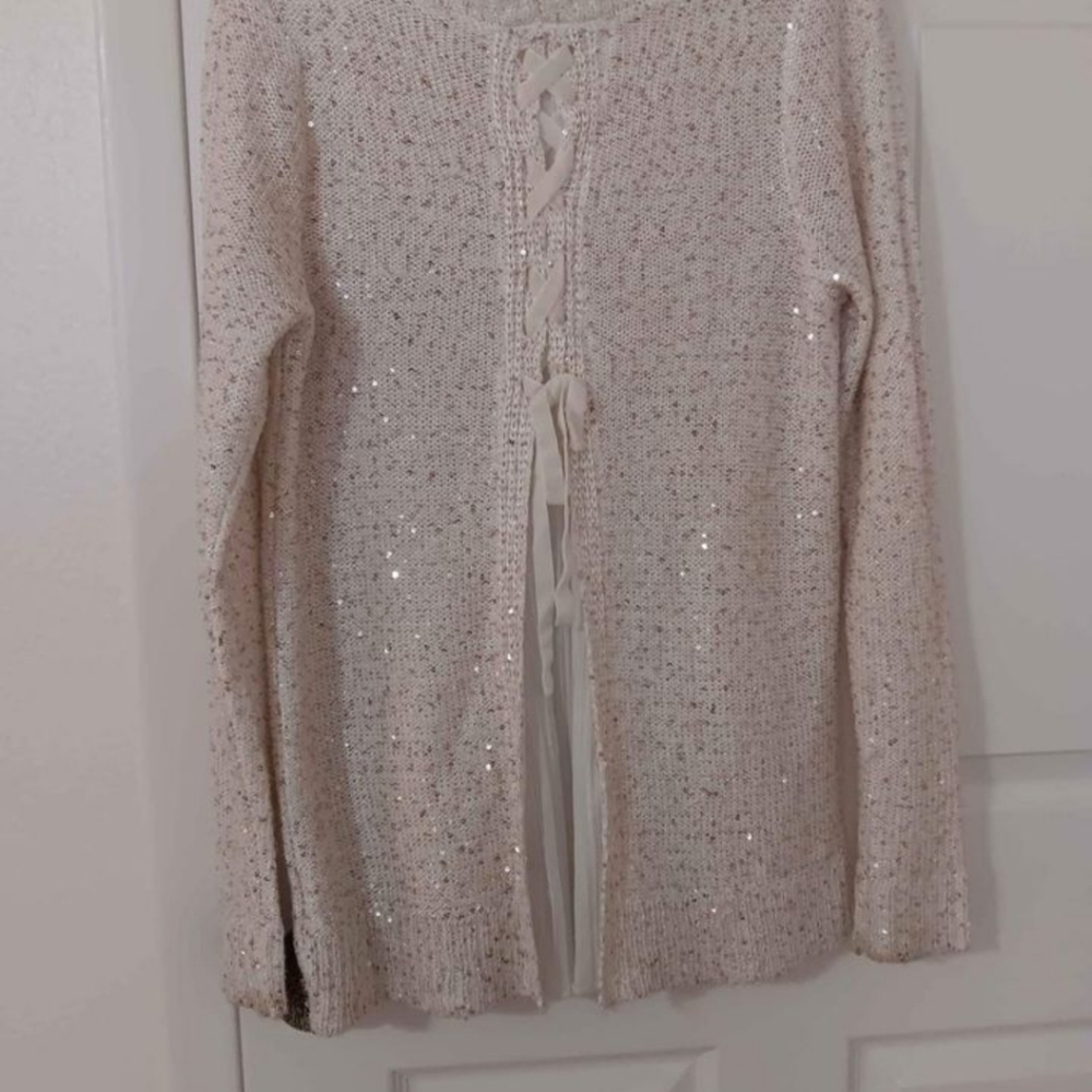 Sweater - Picture 7 of 7